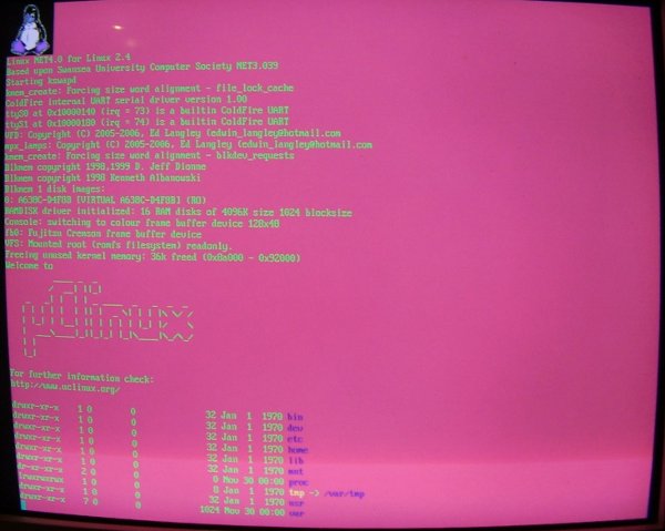 Incorrectly coloured green on pink framebuffer console output on a Fujitsu Cremson MB86290A